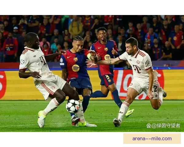 莱万多夫斯基西甲客场帽子戏法震撼全场巴萨锋霸战封神领跑射手榜